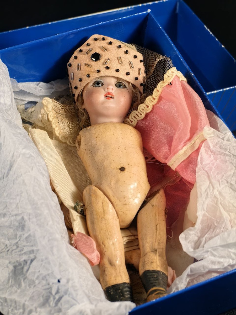 Кукла Aдaм Шpaер и Якоб Фингеpгут