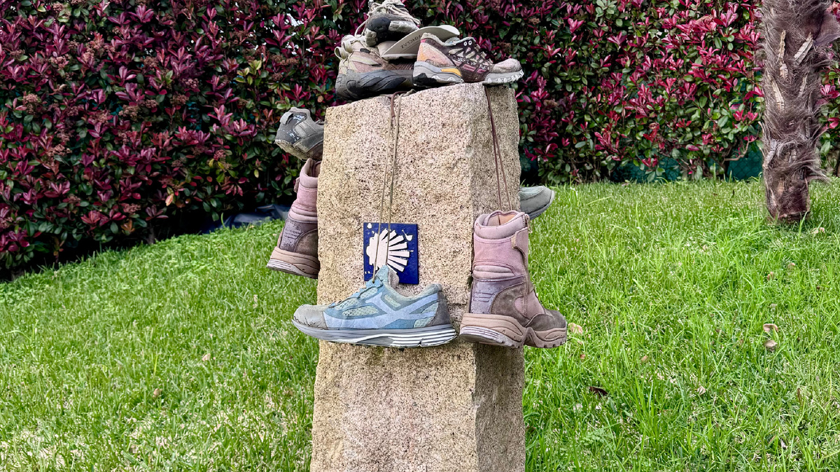 Обувь тех, кто уже…