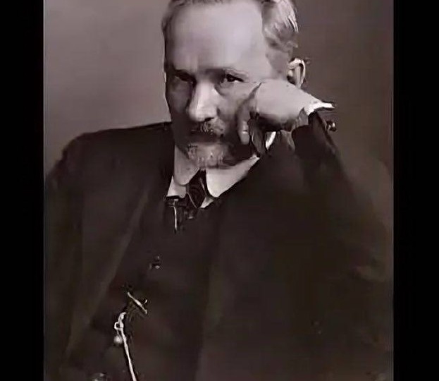 Василий Васильевич Розанов (1856 — 1919) — один из наиболее знаковых русских философов начала XX столетия (наряду с Бердяевым и Ильиным