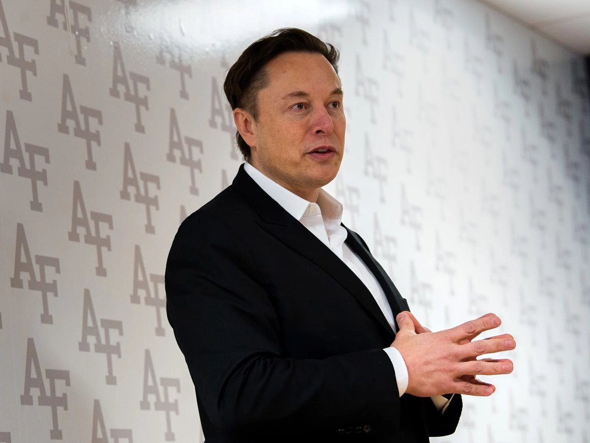     Маск ввел новые ограничения для работы системы спутниковой связи Starlink