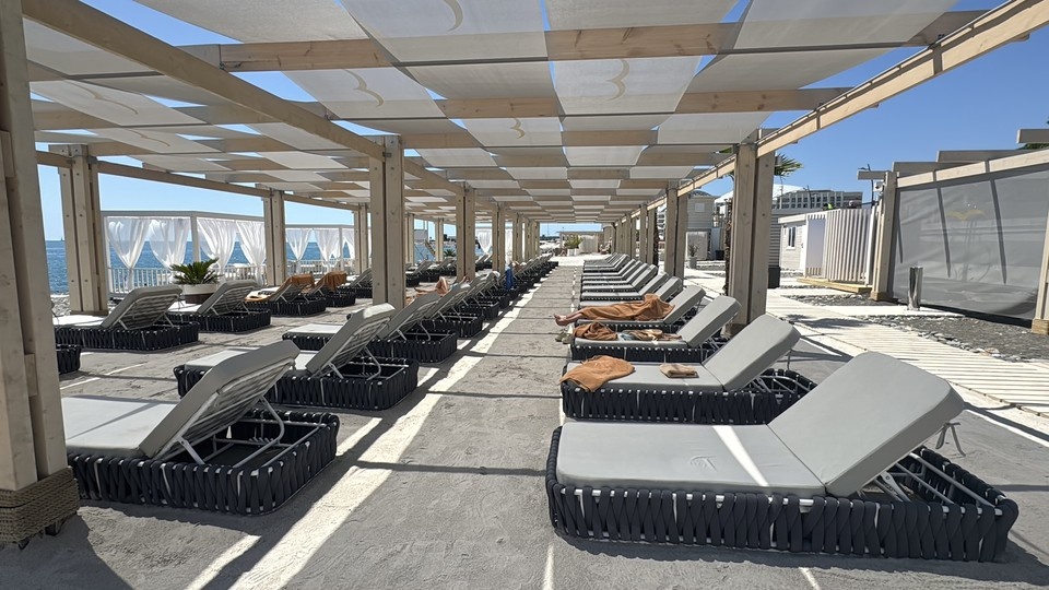    Судья из Тамбова выносила решения, загорая на пляже. Олег УМАРОВ