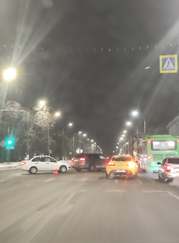     © АВТОКАДР_46