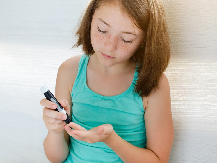     @ rudenkoalla/Freepik