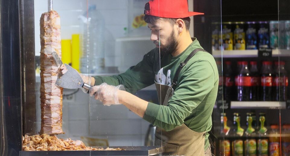 Шаурма с сифилисом? Почему в России растет заболеваемость и при чем здесь мигранты