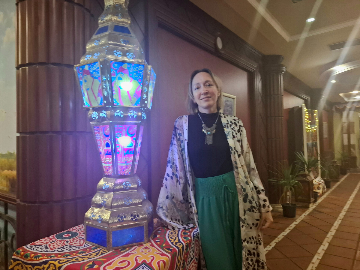 Рамадан в Египте (фото с прошлого Рамадана, рядом с символом священного месяца - фонарем "фануз"_