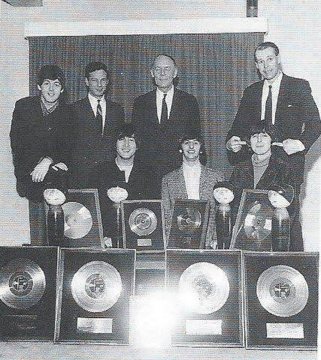 BEATLES, Мартин, Эпстайн и руководитель EMI Джозеф Локвуд