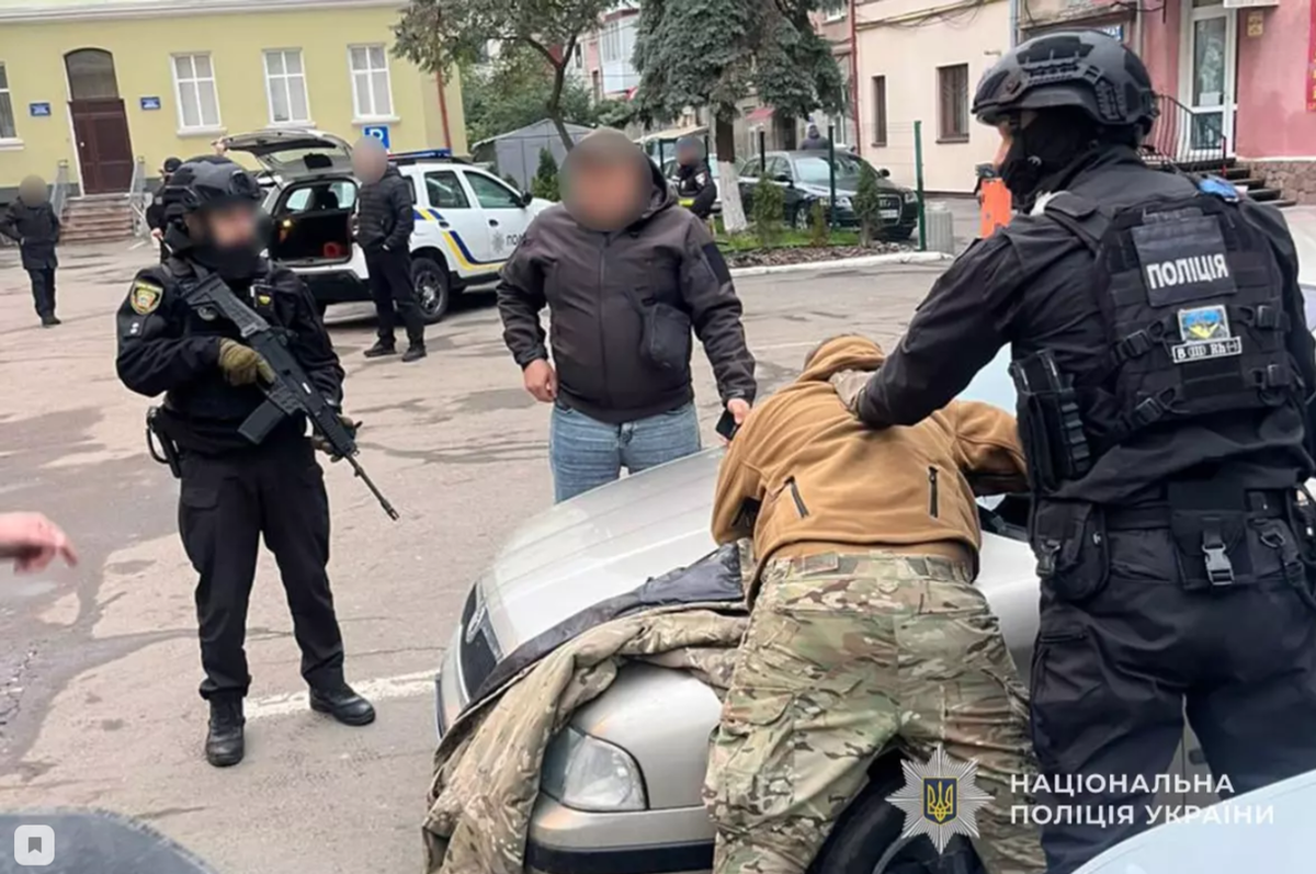    Похищение людей, пытки и вымогательства под видом мобилизации: в Тернопольской области суд огласил приговоры шестерым военным ВСУ