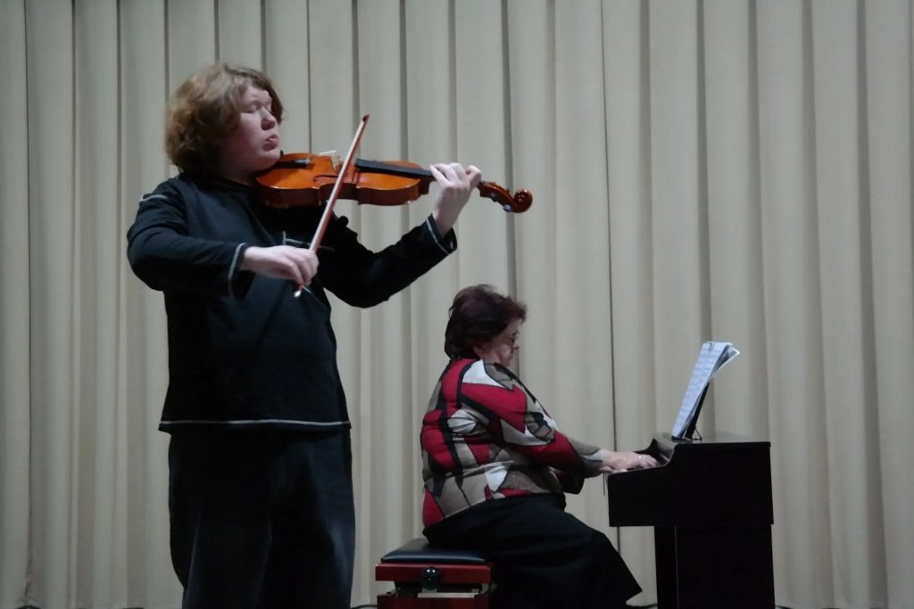    фото: ДМШ Новошахтинска Редактор