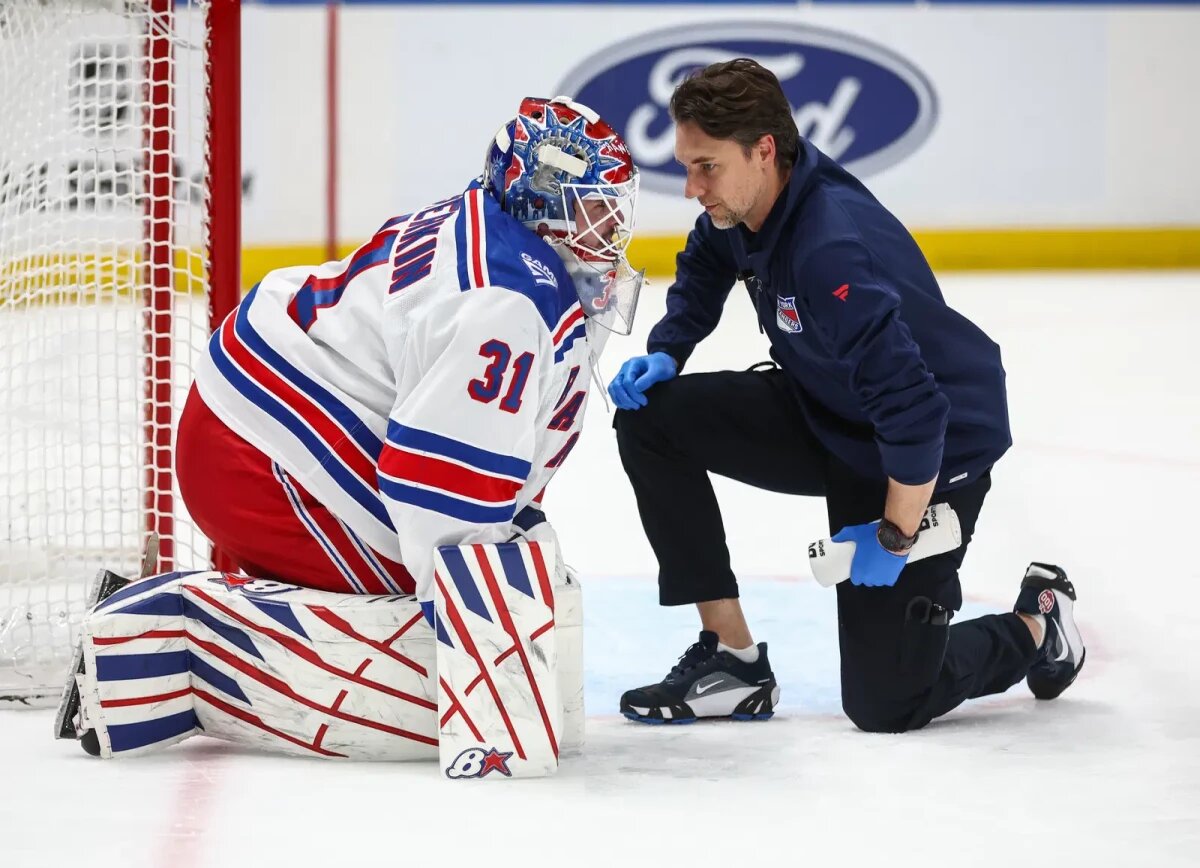    NHL.com о сроках возвращения Шестёркина: он уже катается и до окончания сезона может вернуться