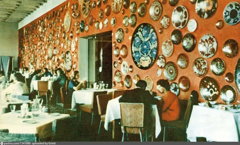 Ресторан Днепр на проспекте Карла Маркса