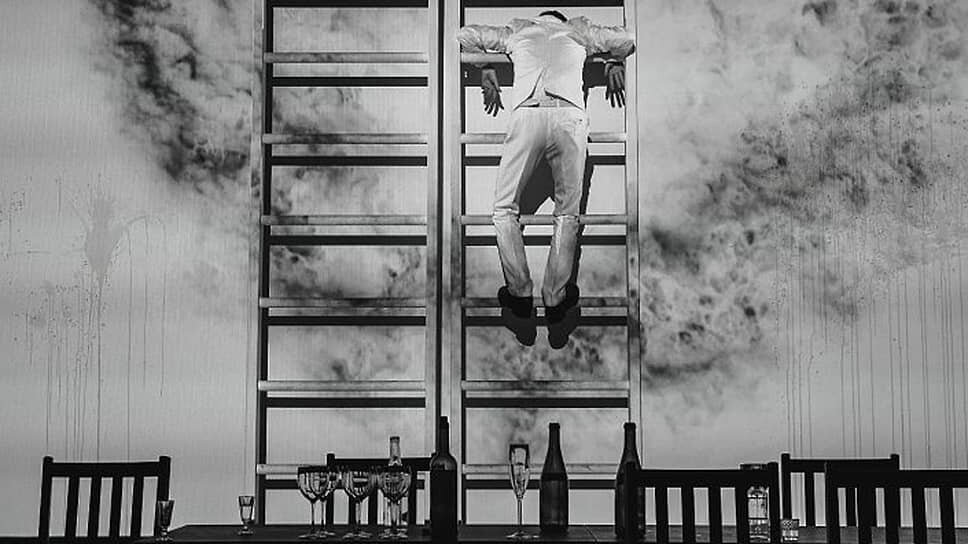 Спектакль режиссера Никиты Кобелева «Тварь» .📷Фото: Александринский театр