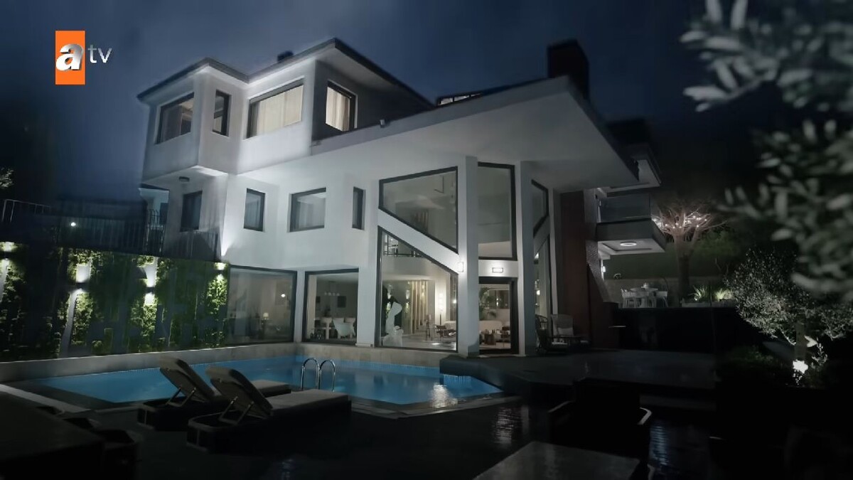 Дом Мейры и Селима из сериала «Любовь и слезы», Турция, 2025 год