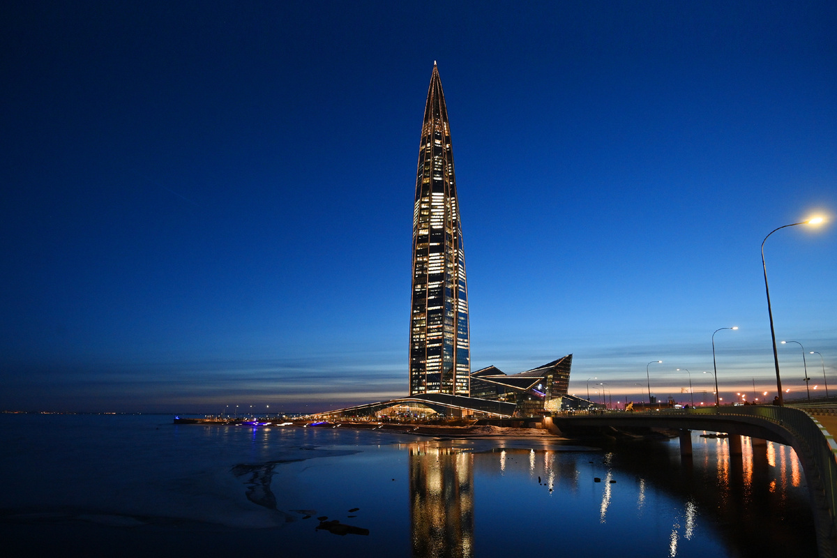 "Лахта-центр" отношения к Трансарктической железной дороге не имеет, но проект возведения магистрали Чум-Салехард-Игарка был не менее грандиозным