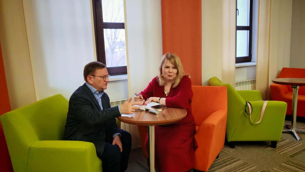 Профессора Института экономики и менеджмента ТГУ Ольга Беломытцева и Дмитрий Хлопцов
Фото ИЭМ ТГУ