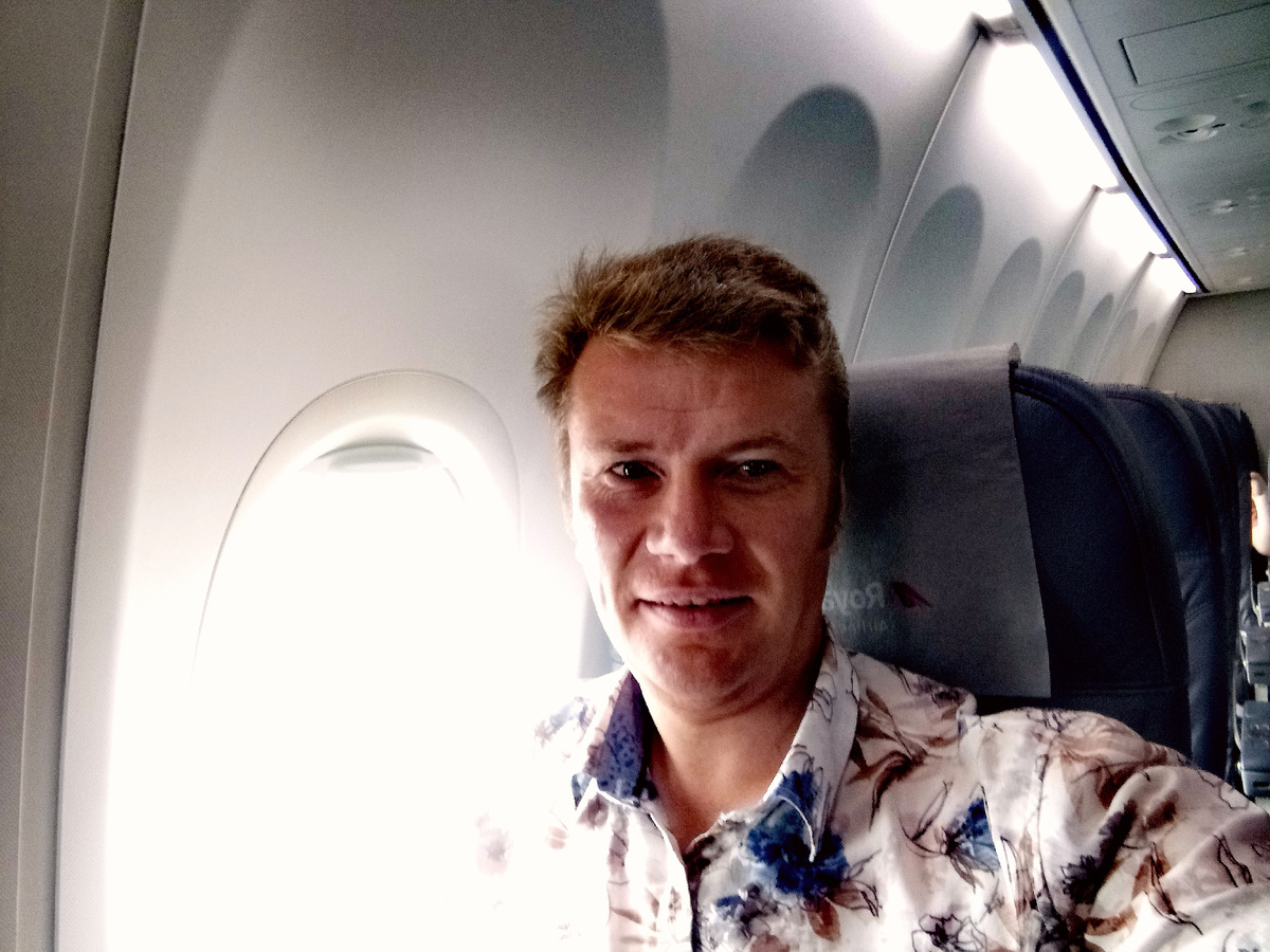 Место у окна- будет возможность посмотреть пейзажи за бортом