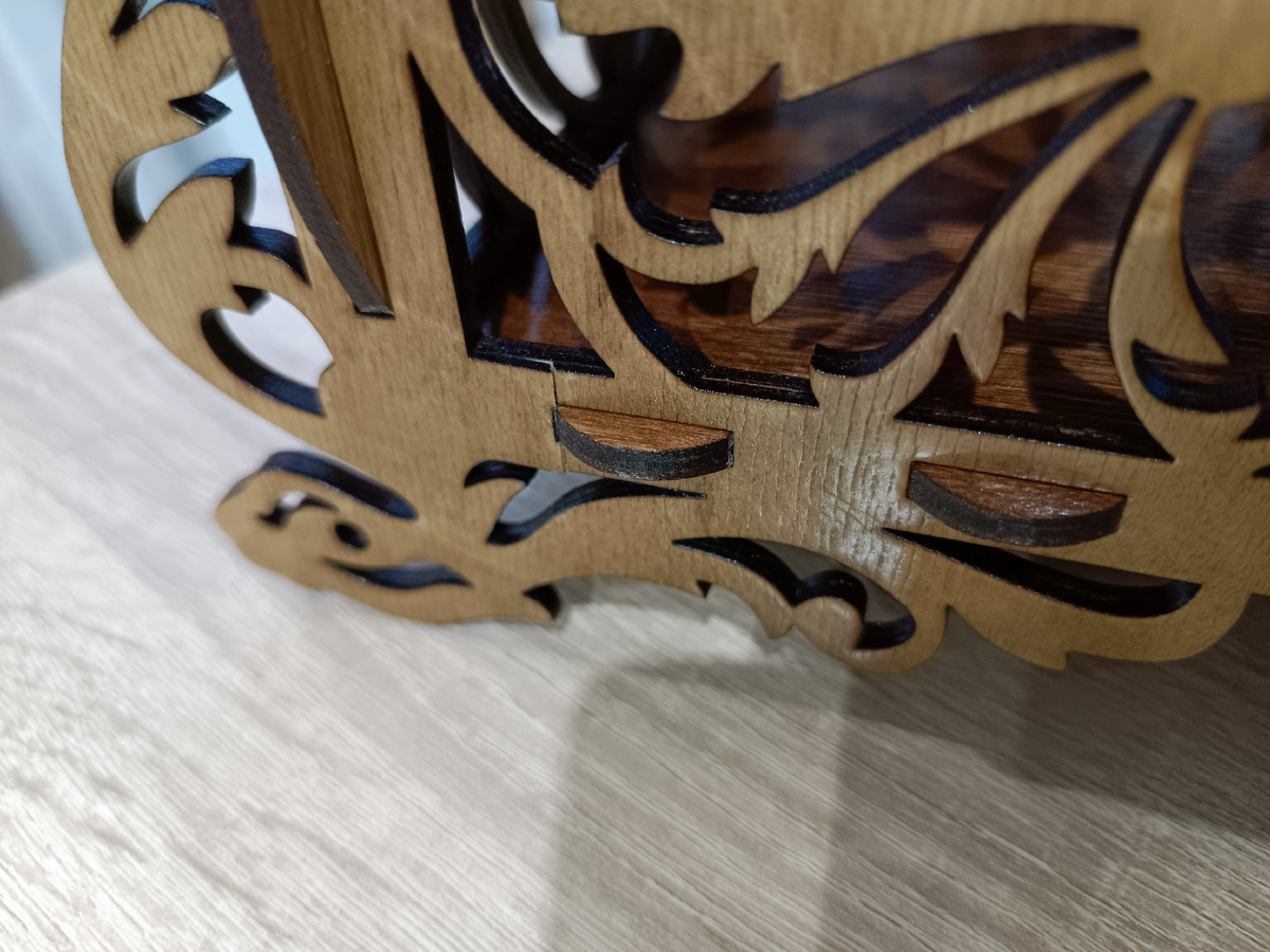 Трещина из-за слишком плотного соединения шип-паз после лазерной резки