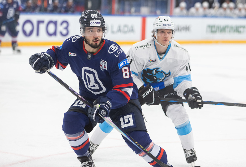     Никита Сетдиков. Фото: Андрей Холмов/ХК «Лада»