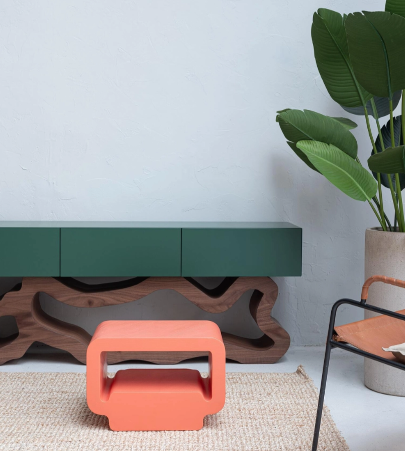 Цвета как у жевательной резинки: неоновый розовый, лимонный, мятный, электрик-синий.