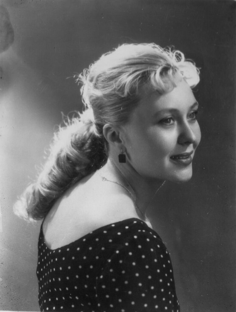     В Оренбурге скончалась актриса драматического театра Изольда Лидарская Юрий Мещанинов
📷    В Оренбурге скончалась актриса драматического театра Изольда Лидарская Юрий Мещанинов
📷    В Оренбурге скончалась актриса драматического театра Изольда Лидарская Юрий Мещанинов
