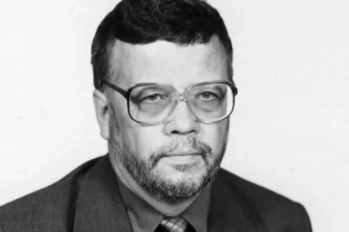    Борис Николаевич прожил 77 лет.