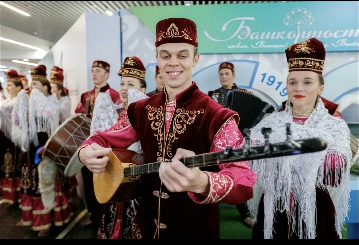 Уфимские Татары, из Интернета. 