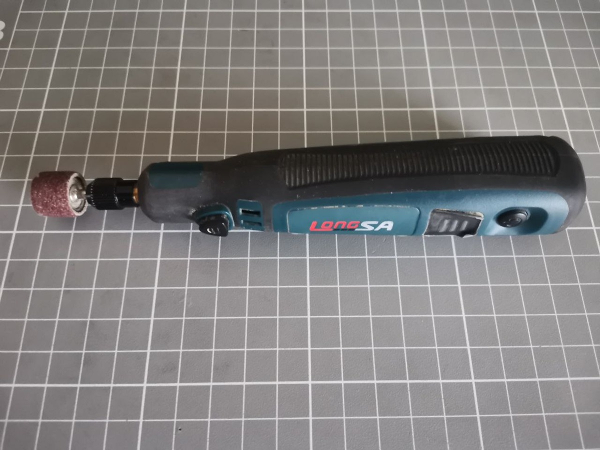 Китайский бюджетный портативный аккумуляторный гравёр