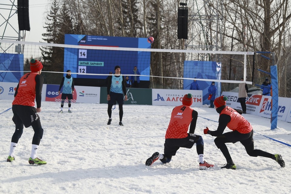    Лучшие команды страны приедут в Барнаул Олег УКЛАДОВ