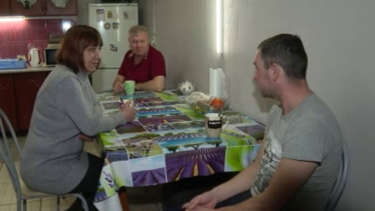    Правительство России выделило около миллиарда трехсот миллионов рублей на помощь пострадавшим жителям Курской области