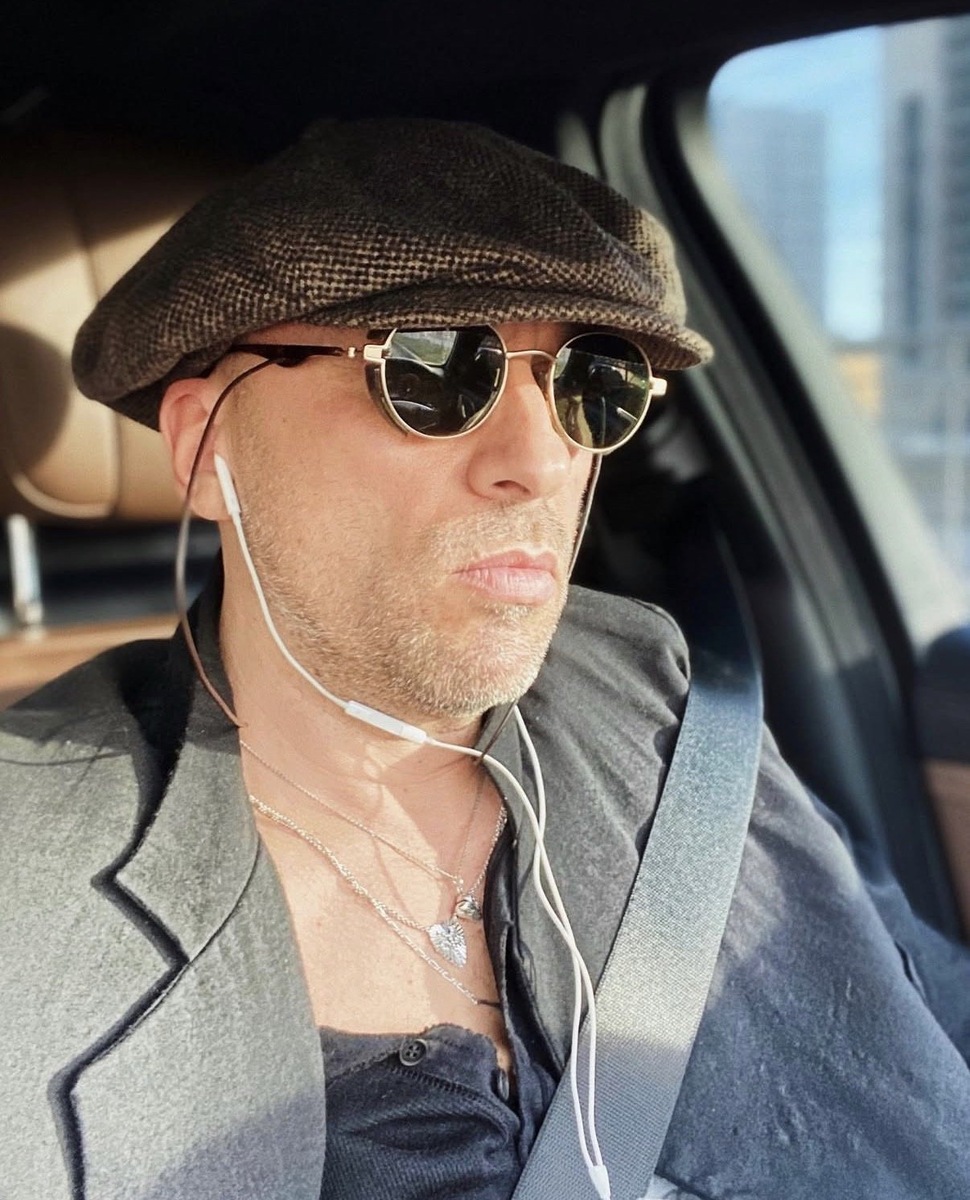    Bentley, Rolls-Royce, Mercedes и автодом — новые подробности о личном автопарке Дмитрия Нагиева