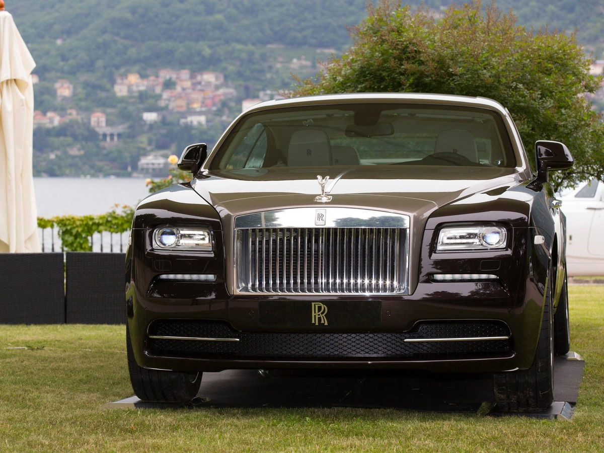    В автопарке Нагиева есть седан Rolls-Royce Wraith