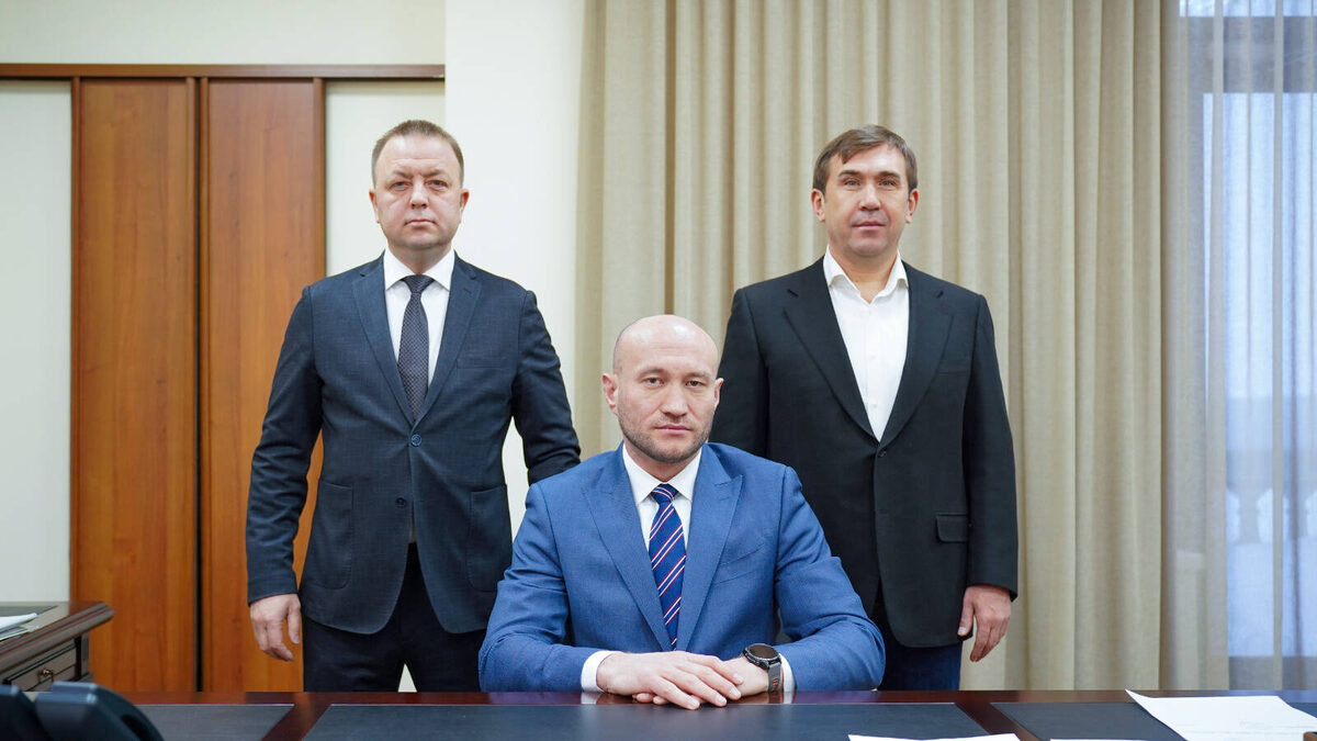 Марат Каримов (в центре)Фото: agro.tatarstan.ru