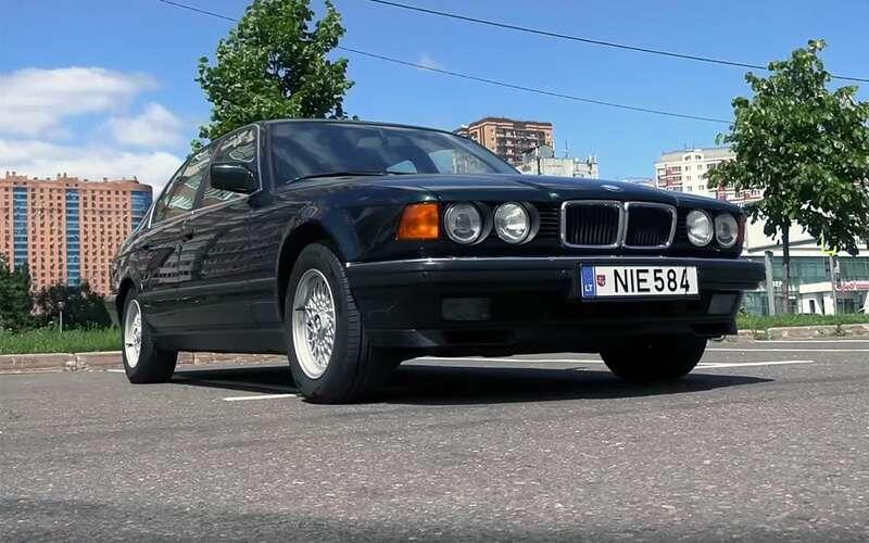 BMW E32 – обладатель классического баварского дизайна.BMW E32
📷
