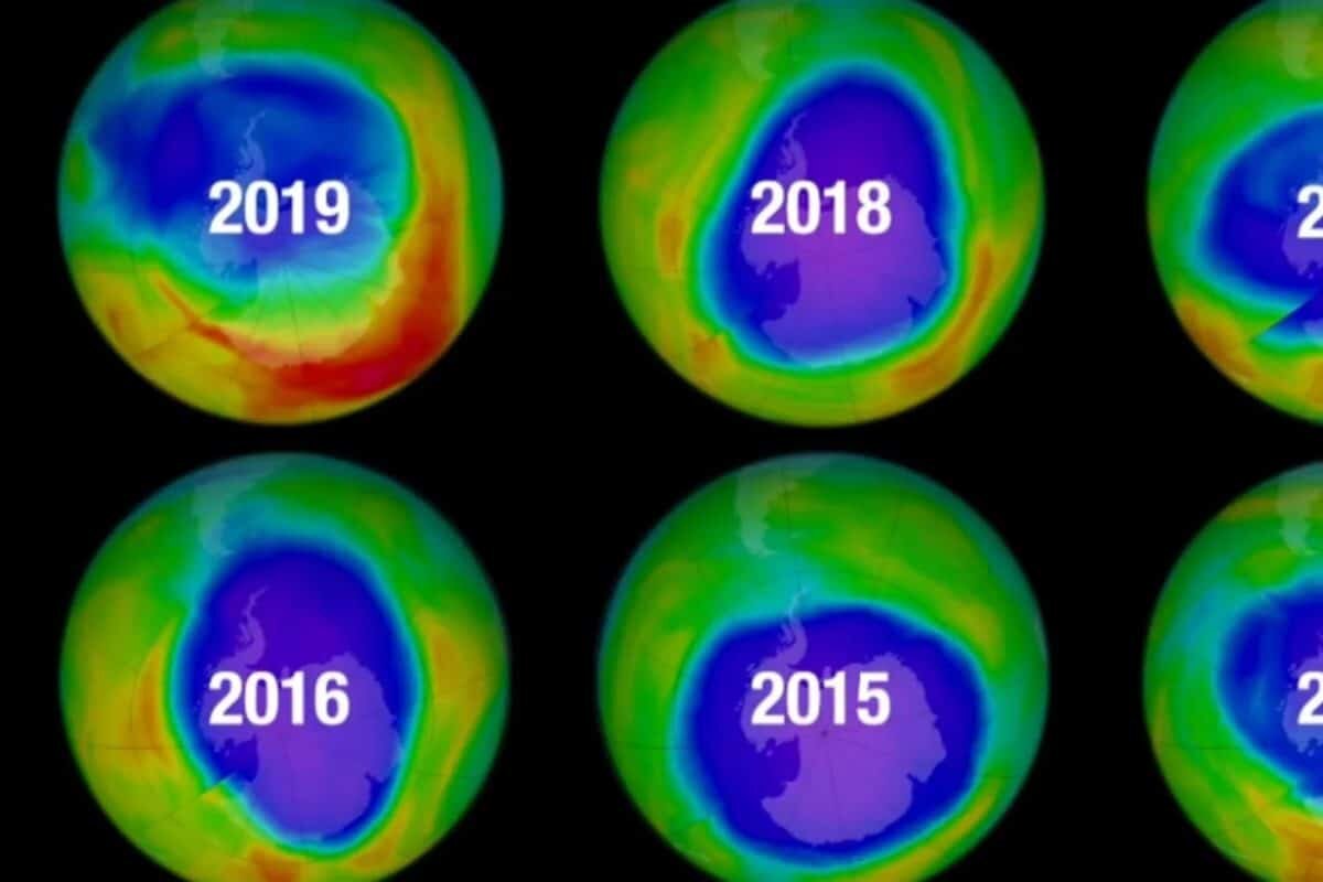    Озоновые дыры в различные годы. Над Антарктидой они образуются ежегодно, потому что во время полярной ночи ультрафиолет не действует на обычные молекулы кислорода и не образуют из них озон / © NASA