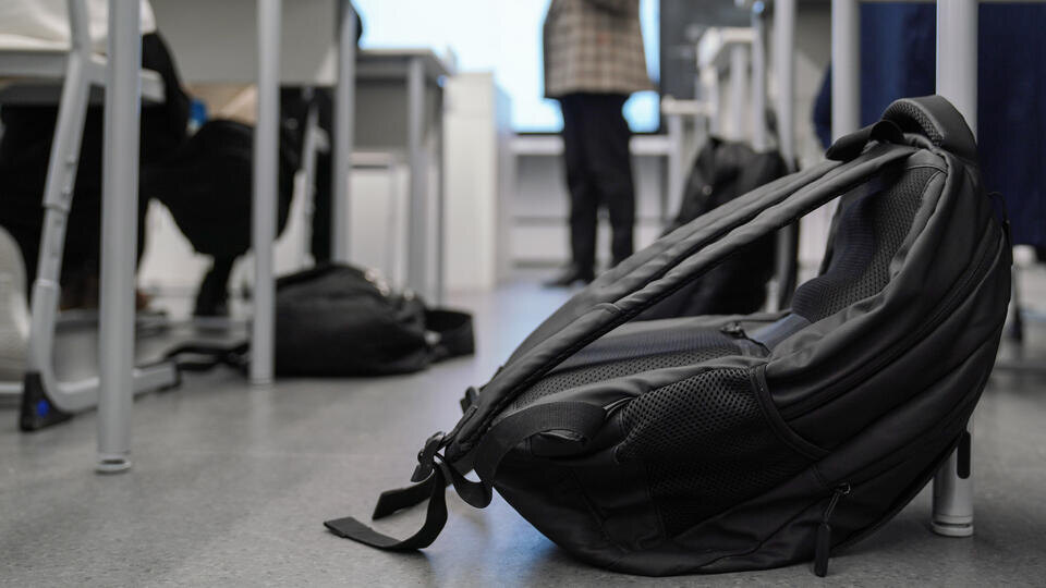     Школьник выстрелил из ружья в учителя лицея в Баку ИЗВЕСТИЯ/Андрей Эрштрем