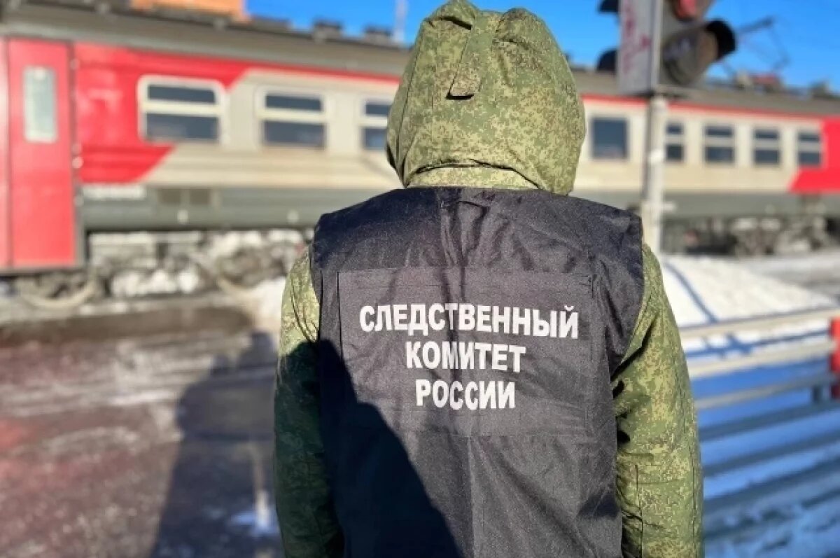    Кировчанин серьёзно пострадал от сбившего его с ног вихря воздуха от поезда