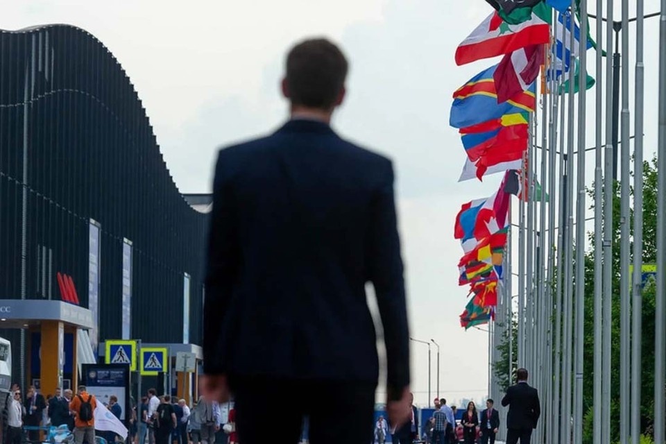    Цена наиболее доступного предложения составила 66 тысяч рублей. Олег ЗОЛОТО