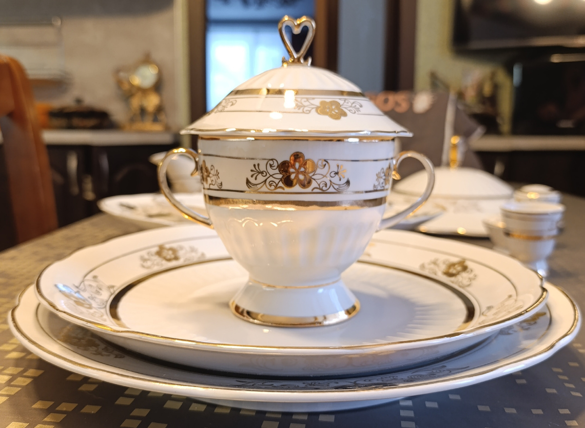 Блюда сервиза Коростень