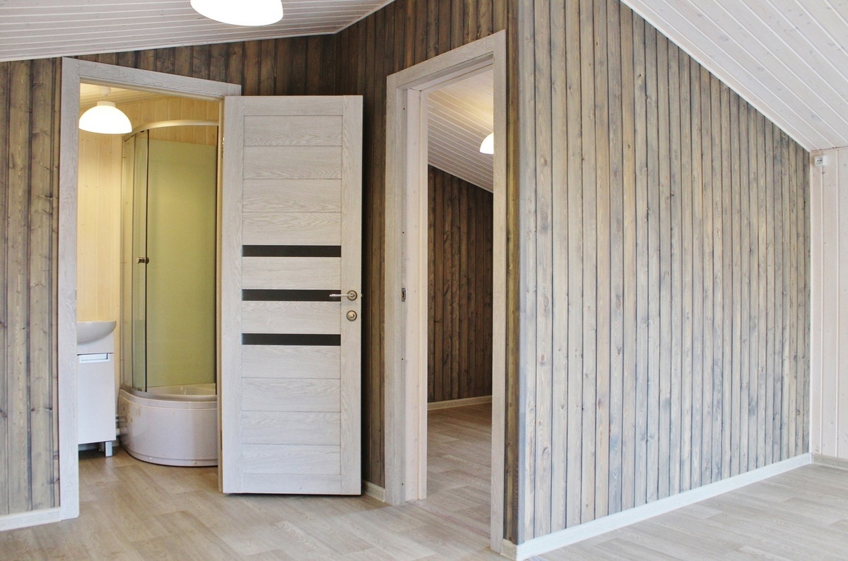 Внутренняя отделка вагонкой из сосны