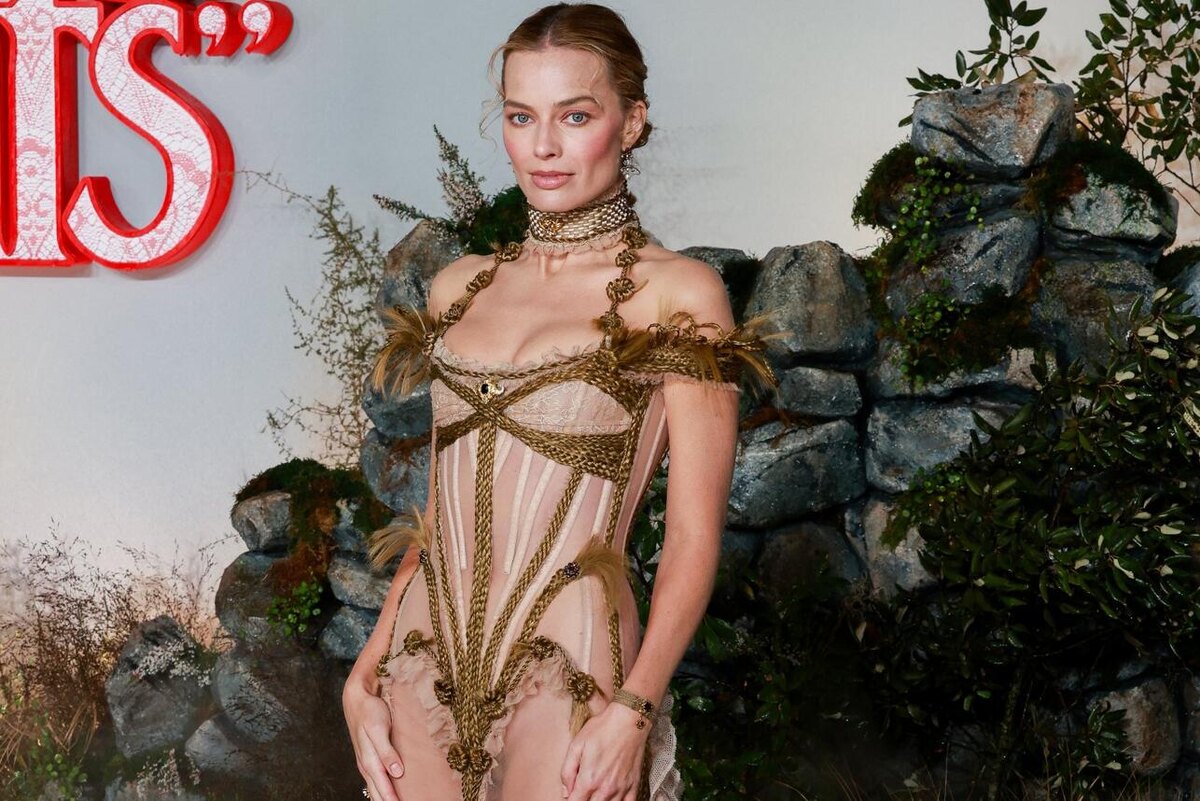    Марго оказалась в центре внимания на премьере LEGION-MEDIA