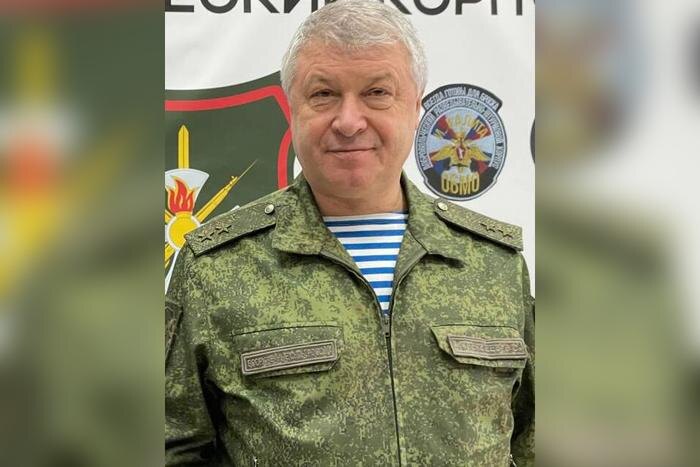 Владимир Алексеев. Обложка © ruwiki