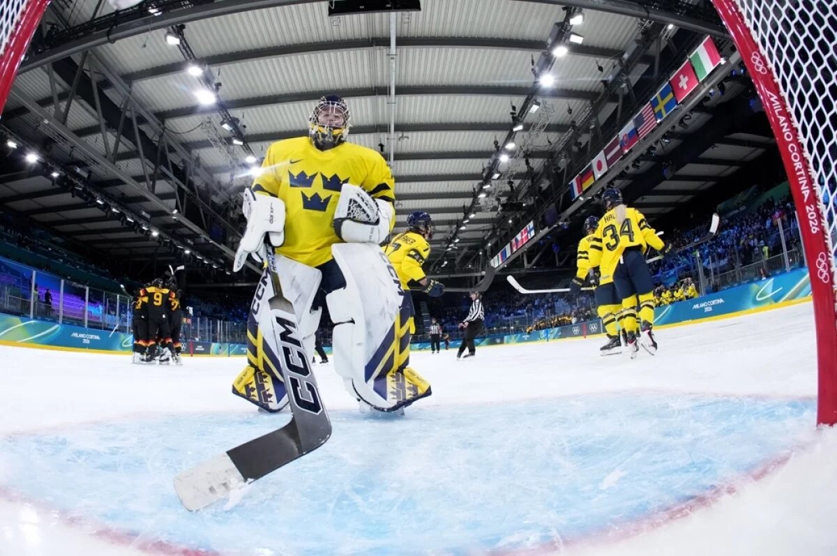   Матч женского турнира между командами Швеции и Германии на «Милано-Ро-Айс-Хоккей-Арене».