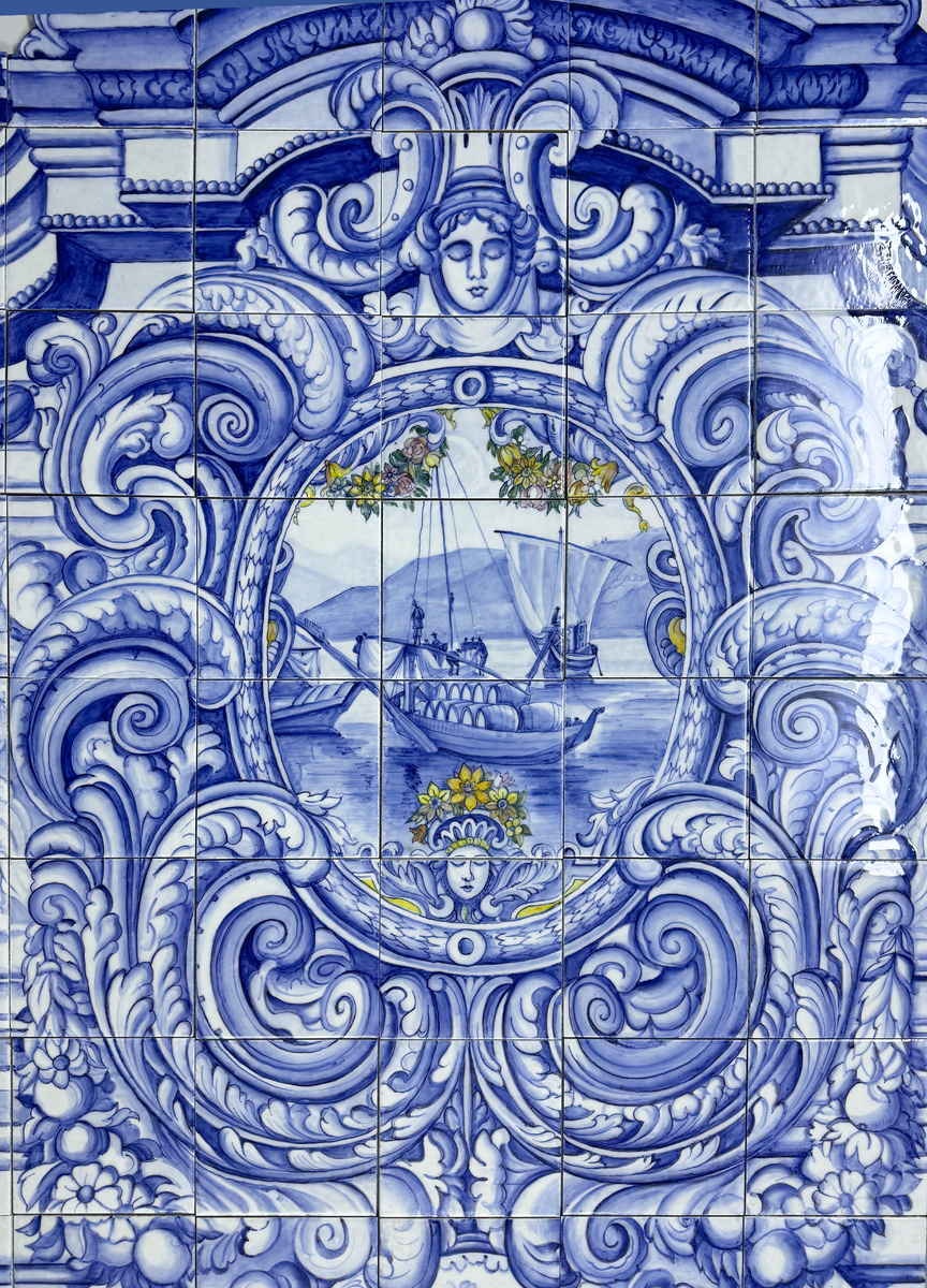 Рисунок на плитке