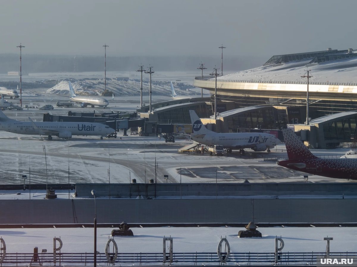     Сабурова задержали во Внуково и выдали документ с запретом на въезд в РФ