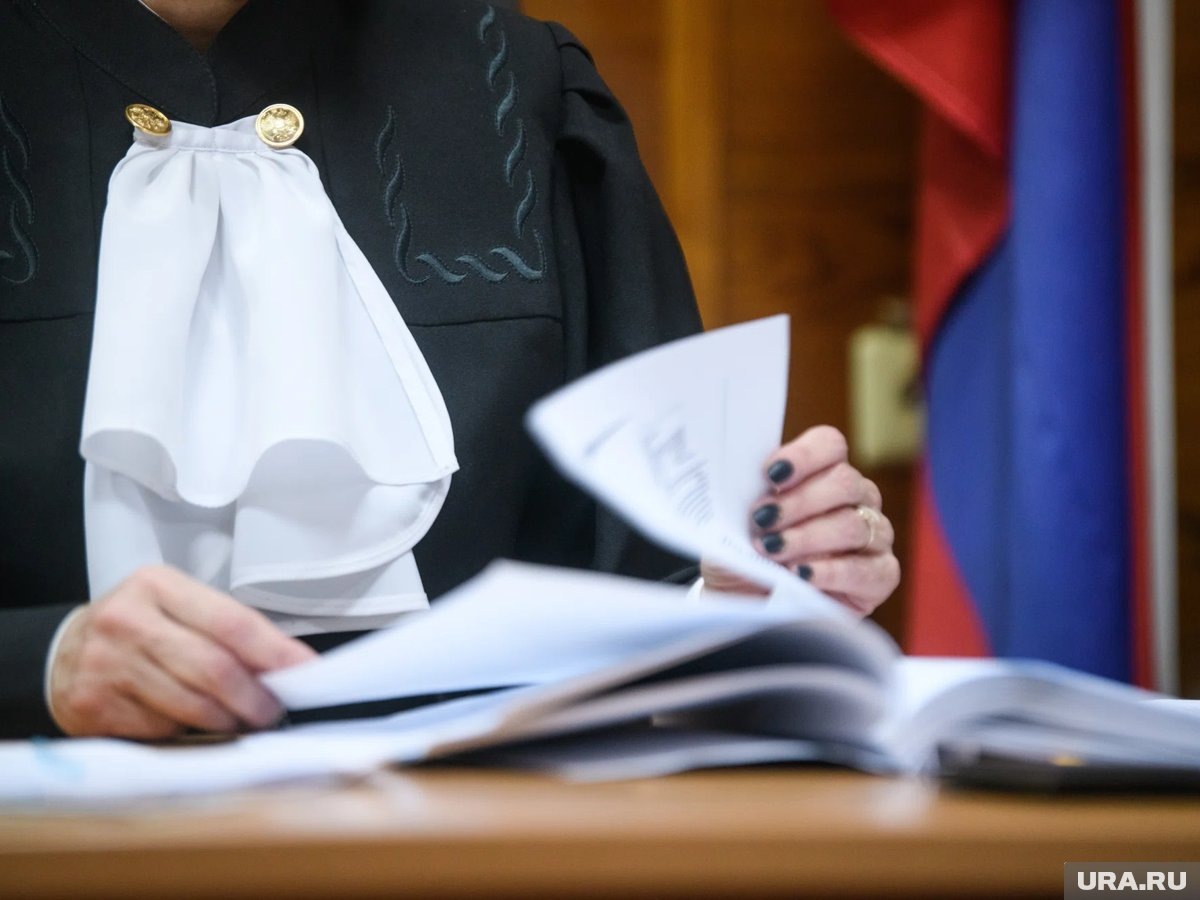    По факту покушения возбуждено уголовное дело по двум статьям