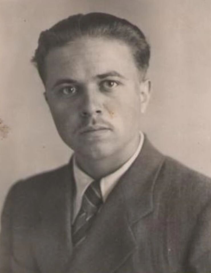   Борис Анатольевич Красников, советский и российский дипломат, Чрезвычайный и Полномочный Посол.