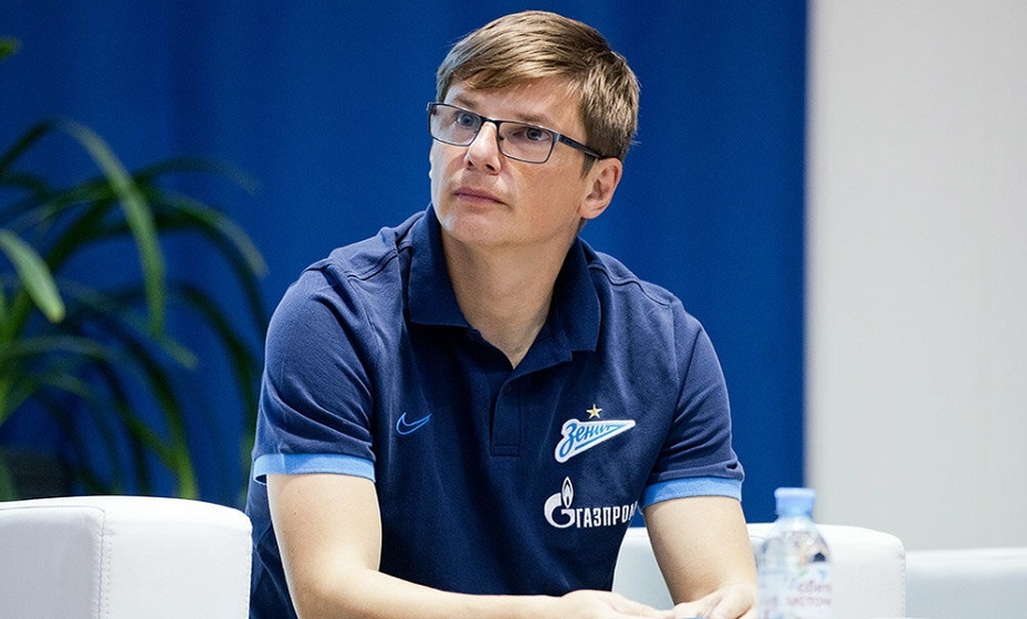    Аршавин обратился к Сафонову: Продолжай покорять Европу и учи их русскому. Фото: ФК «Зенит»