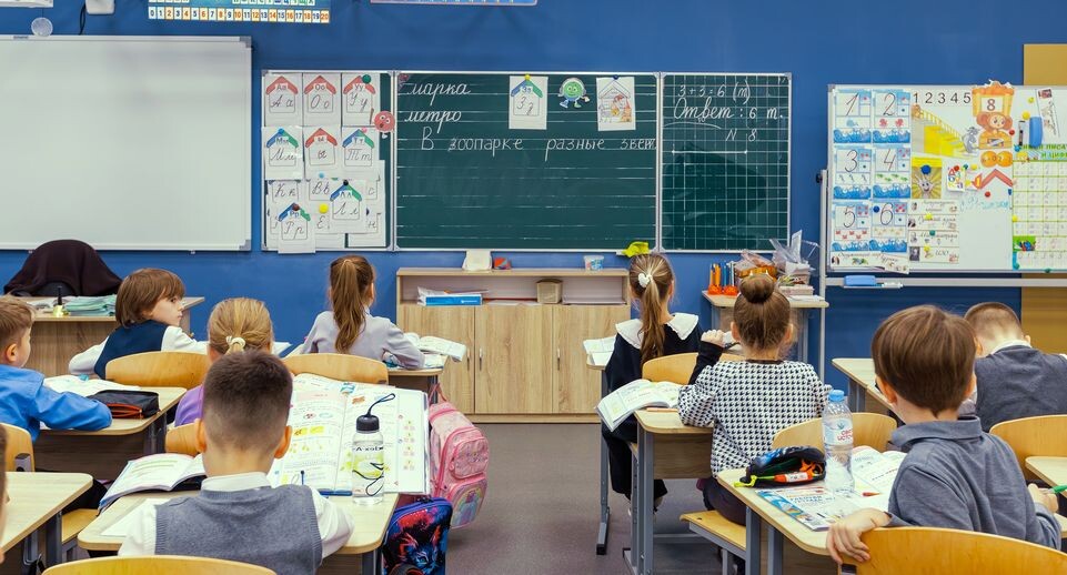    Учебный класс нового корпуса школы № 15 в ЖК «Героев» в Балашихе / Медиасток.рф