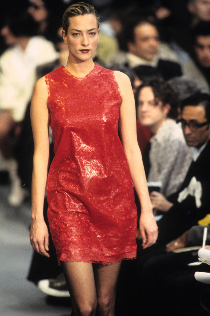    Татьяна Патитц на показе Helmut Lang весна-лето 1994Legion-Media