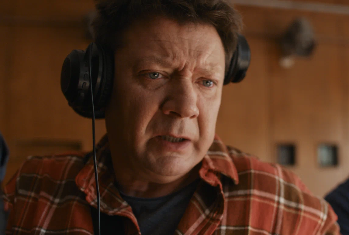 Здесь Ян Цапник играет Сергея Ивановича