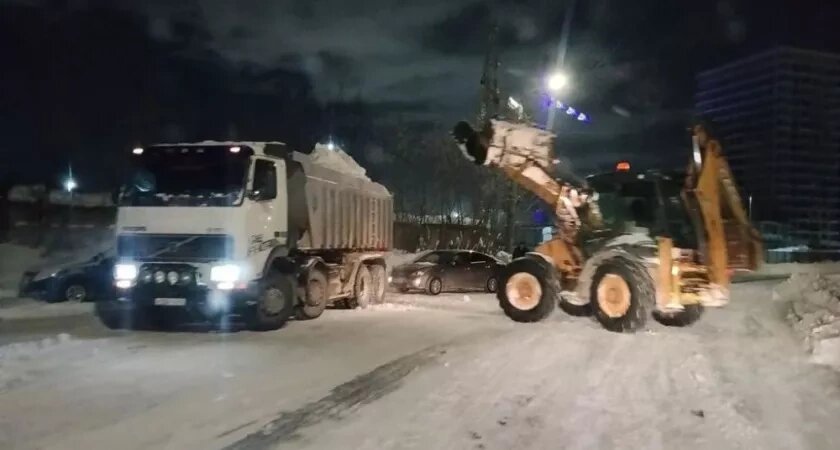    Фото администрации города Кирова